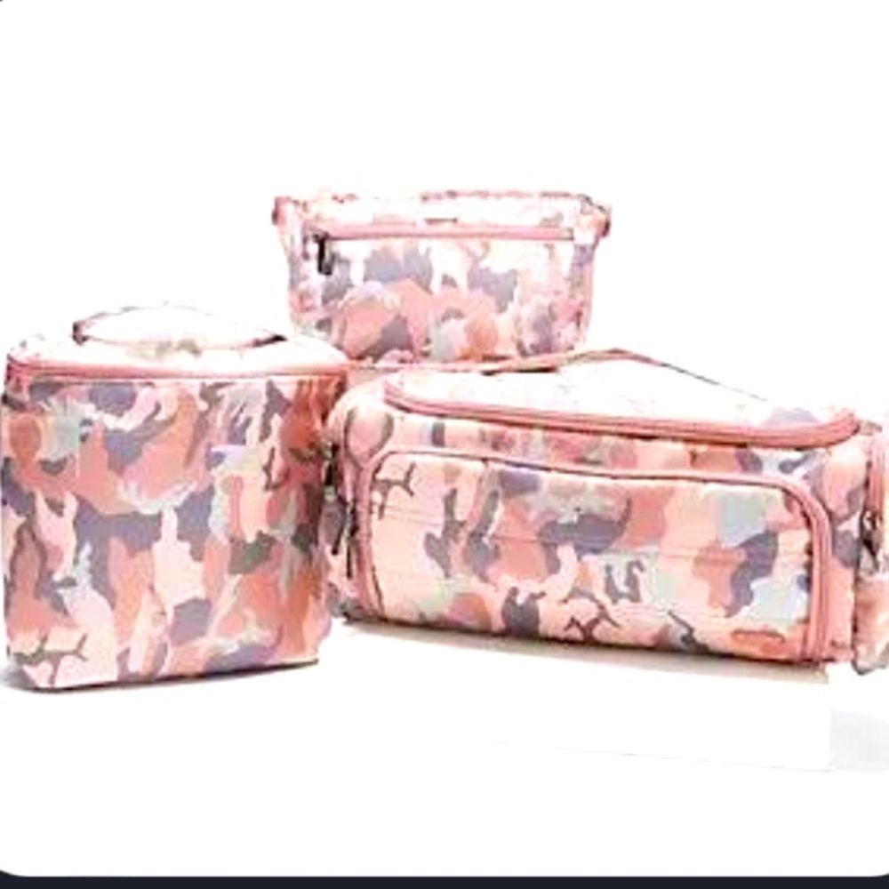 Lug ~3-piece cosmetic cases in pink camo